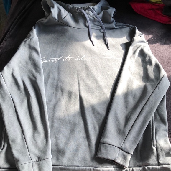 Nike Tops - Nike hoodie